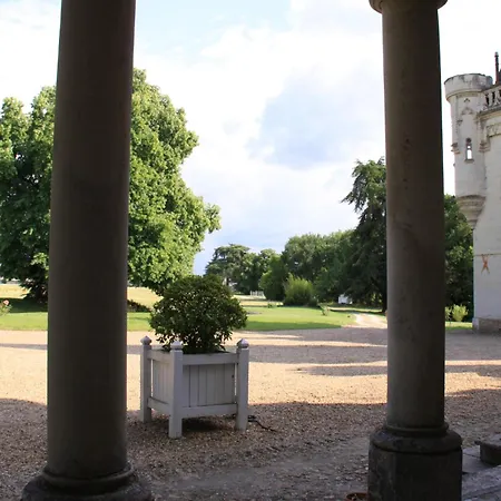 Chateau de Salvert - Gites Neuillé Extérieur photo