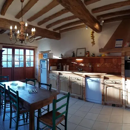 Chateau de Salvert - Gites Neuillé Extérieur photo