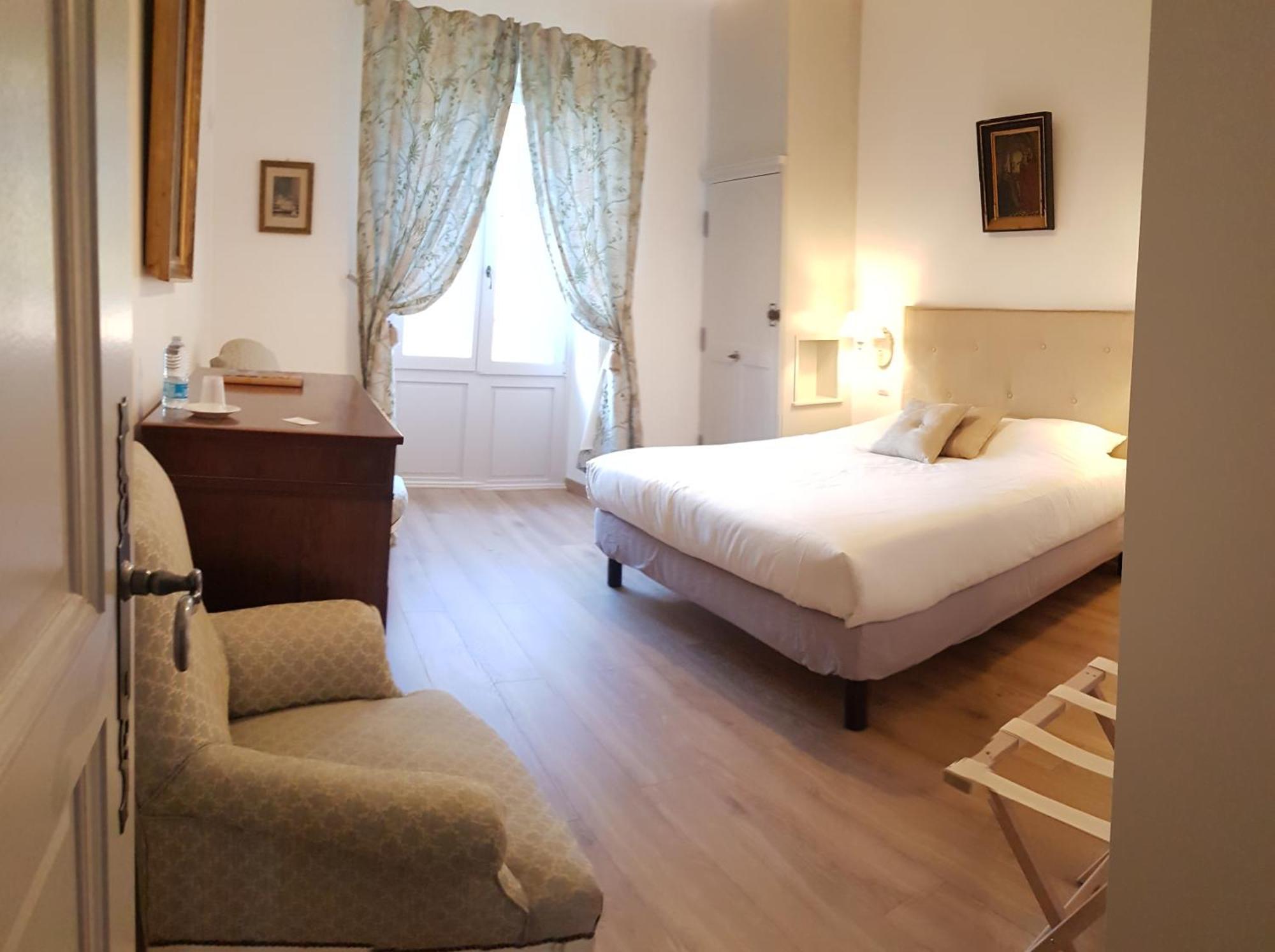 Chateau De Salvert - 4 Gites - 32 Personnes Holiday home *