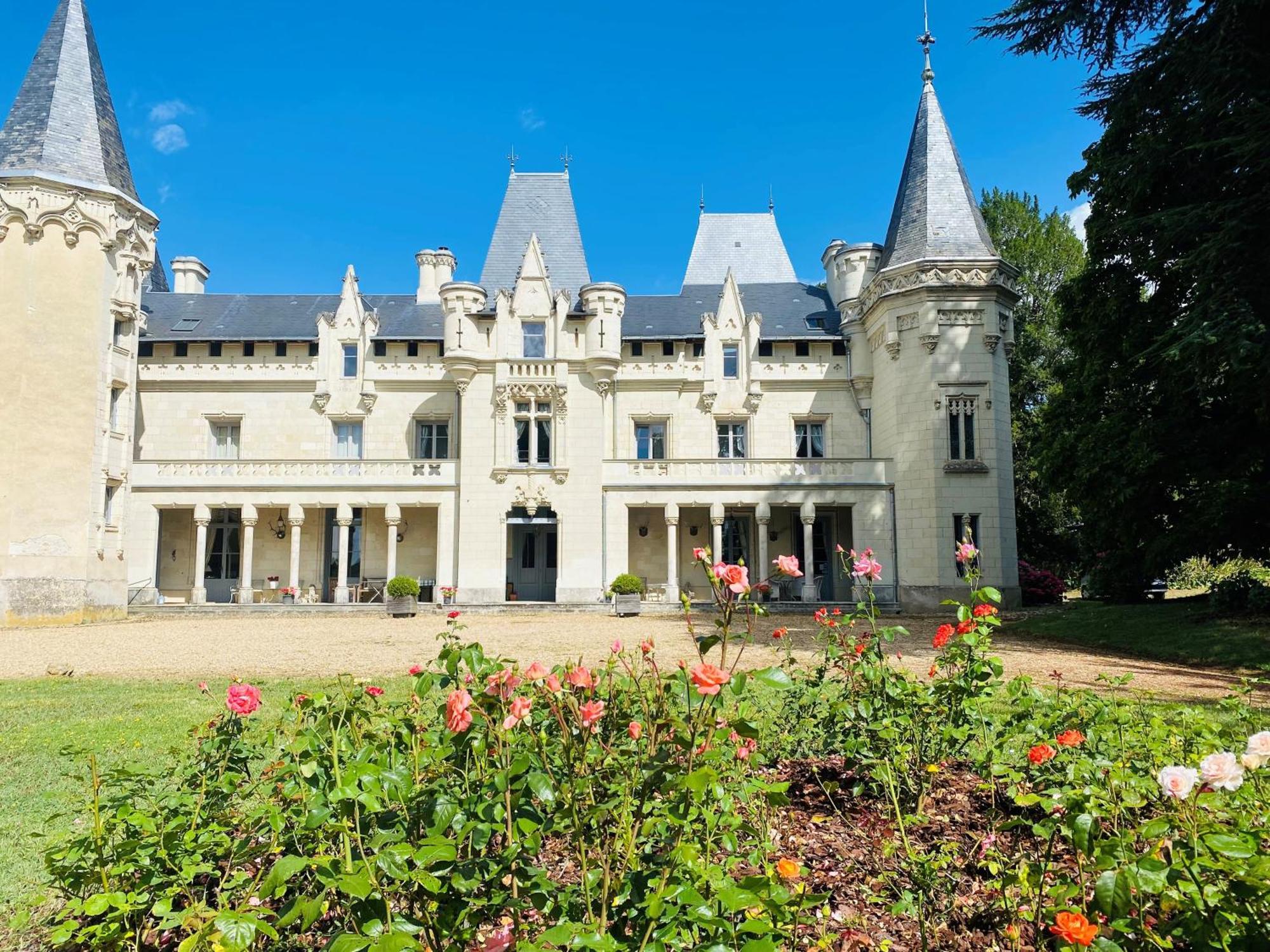 Holiday home Chateau De Salvert - 4 Gites - 32 Personnes Neuille