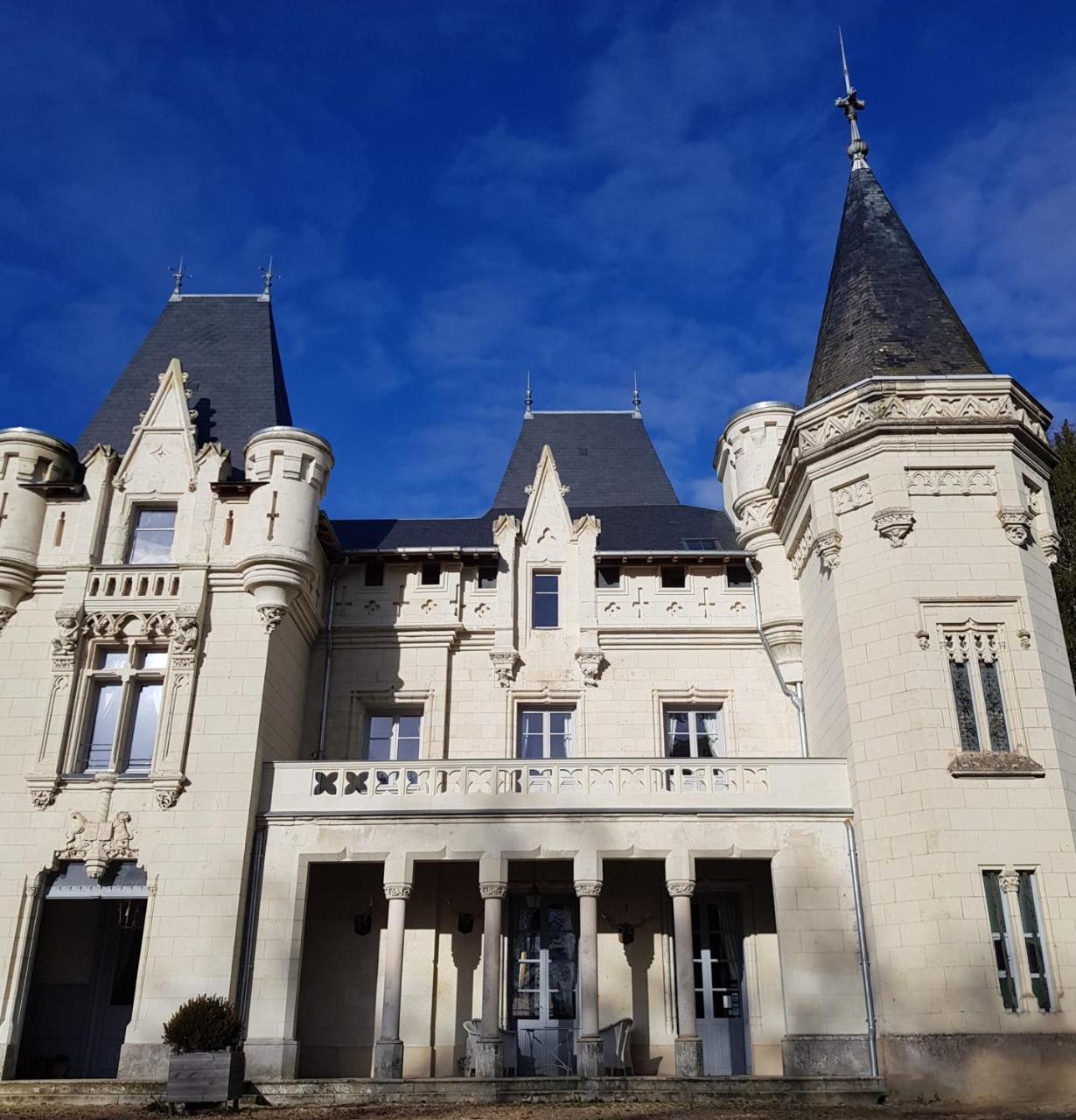 Holiday home Chateau De Salvert - 4 Gites - 32 Personnes Neuille