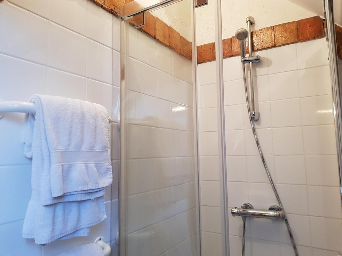 Сasa de vacaciones Chateau De Salvert - 4 - 32 Personnes Neuillé