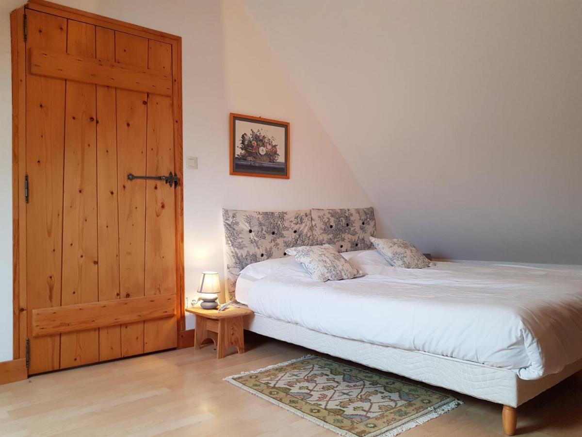 Chateau De Salvert - 4 Gites - 32 Personnes Holiday home