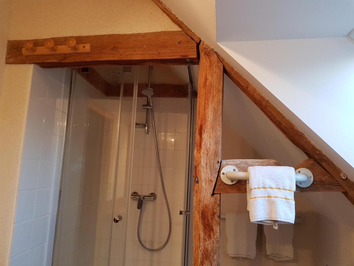 Chateau De Salvert - 4 Gites - 32 Personnes Holiday home Neuille