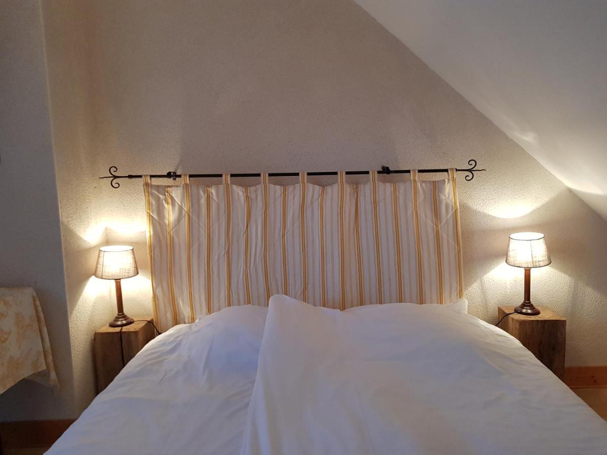 Chateau De Salvert - 4 Gites - 32 Personnes Holiday home